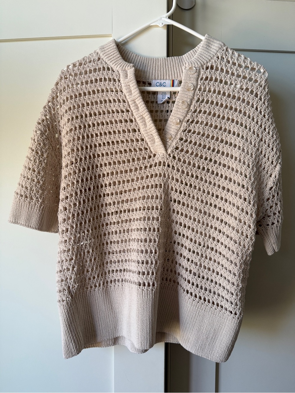 Short Sleeve Sweater, Size M by C&C California